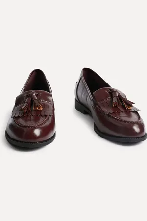 Linzi Rosemary Classic Slip-On Loafers With Tassel Detail
