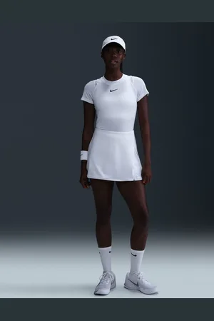 Nike Victory Dri-FIT Mid Rise Skirtsmall