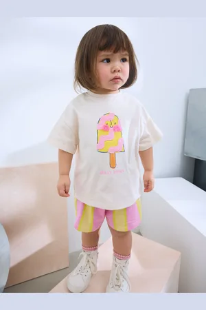 Next Kortærmet T-shirt og shortssæt (3mdr.-7år)110116cm