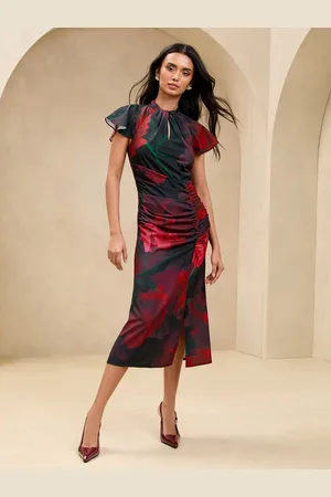 Lipsy London Short Sleeve Ruched Keyhole Fit And Flare Midi Dress32