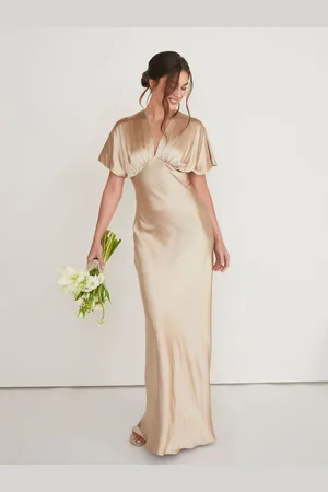 Six Stories Plunge Batwing Satin Bridesmaid Dress46
