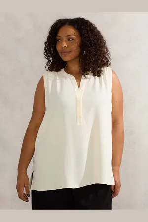 Live Unlimited London Curve V-Neck Blouse