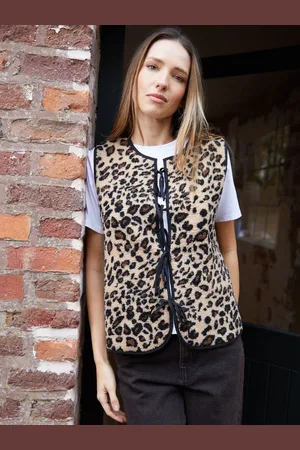 Threadbare Tie Front Borg Gilet38