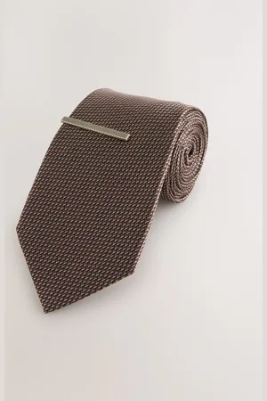 Next Textured Tie with Tie Cliponesize