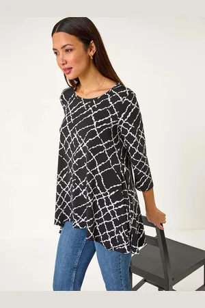 Roman Abstract Check Print Asymmetric Tunic40