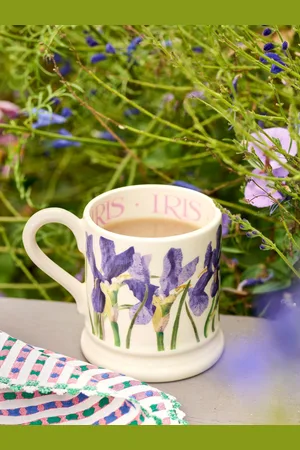 Emma Bridgewater Iris 1/2 pint krusEn