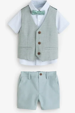 Next Waistcoat, Shirt, Shorts and Bow Tie Set (3mths-9yrs)4 - 5 år (104 - 110cm)