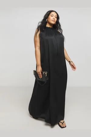 Simply Be Satin Halterneck Kjole50