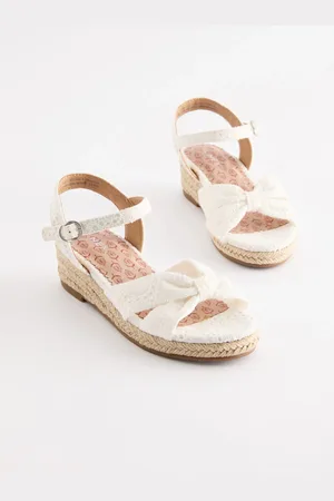 Next Sandaler med kile