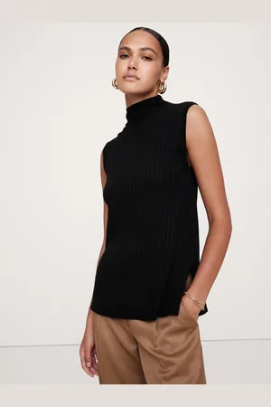 Banana Republic Merinould Ribbet Mock Neck Vest TopL