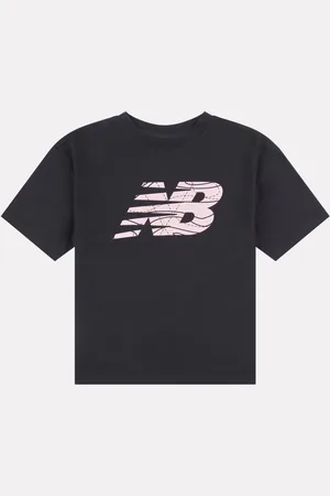 New Balance Girls 100% Cotton AOP Fill Logo T-Shirt14 - 15 år (164 - 170cm)