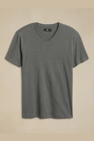 Banana Republic Luxury-Touch V Neck T-Shirtlarge