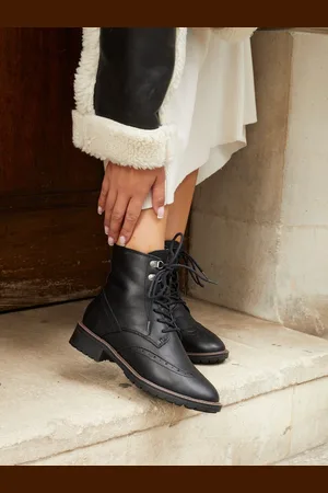 Linzi Ashleigh Lace Up Biker Boots