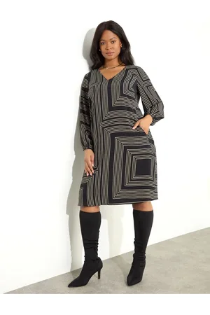 Live Unlimited London Geo Print Dress With Pockets44