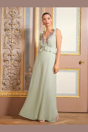 Love & Roses Embroidered Ruffle Tie Detail V-Neck Maxi Dress40