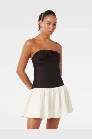 Forever New Mini Carla Strapless Contrast Dress With A Touch Of Linen42