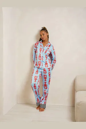 Chelsea Peers Satin Lobster Print Long Pyjamas Set44