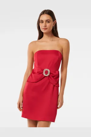 Forever New Sanji Satin Strapless Mini Kjole38