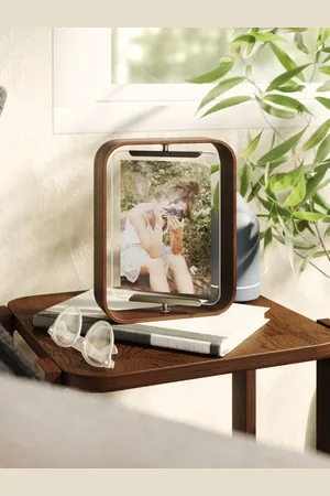 Umbra Bellwood Desk FotorammeEn