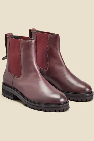 Sosandar Chunky Sole Leather Chelsea Boots