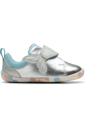 Clarks Roamer Charm T Shoes