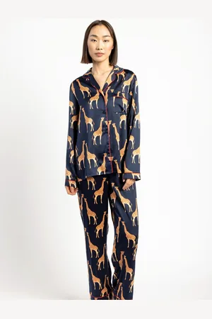 Chelsea Peers Satin Giraffe Tryk Langt Pyjamassæt38