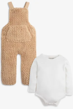 The Little Tailor Baby Cream Chunky Sherpa Fleece Dungarees and Bodysuit Set3 - 6 måneder (62 - 68cm)
