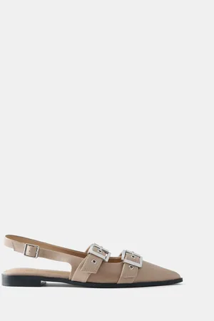 mint&berry Leather Buckled Flat Shoes