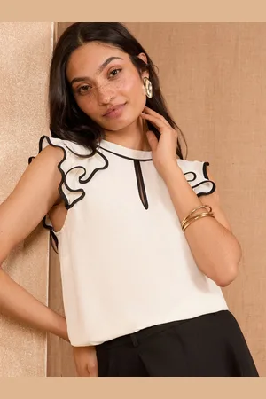 Love & Roses Short Sleeve Ruffle Blouse40