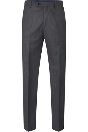 Skopes Tailored Fit Farnham Suit: Trousers44W x 31L (UK 44S)