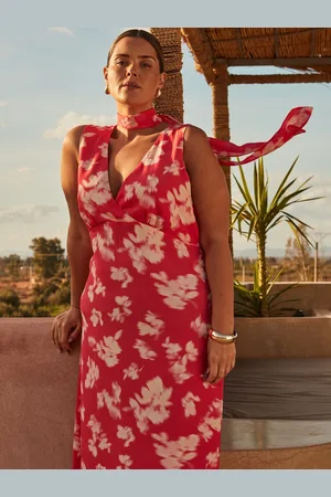 Live Unlimited London Curve Floral Print Sleeveless Midi Dress with Neck Scarf56