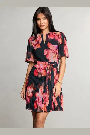 Lipsy London Floral Pleated Mini Shift Dress42