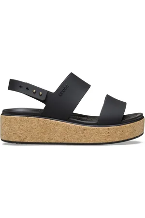 Crocs Brooklyn Cork Low Wedge Sandals6