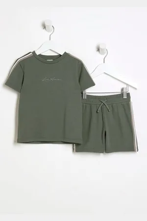 River Island Boys Tape T-Shirt and Shorts Set104110cm