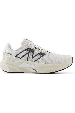 New Balance Womens FuelCell Propel v5 Running Trainers8