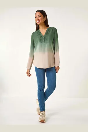 Roman Dip Dye Print V-Neck Top44