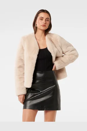 Forever New Lana Faux Fur Coat44