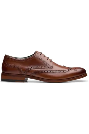 Clarks Mid Tan Lea Craftjames Tip Shoes