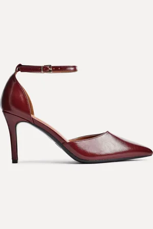 Linzi Thea Closed Back Stiletto Courtsko og hæle With Ankel Strap