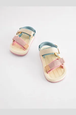 Next Trekker-sandaler