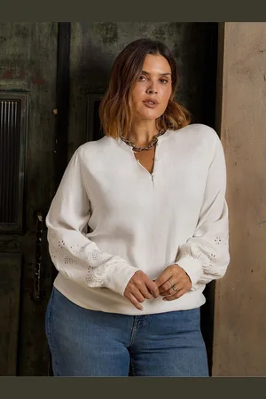 Live Unlimited London Crepe Embroidery Blouse52