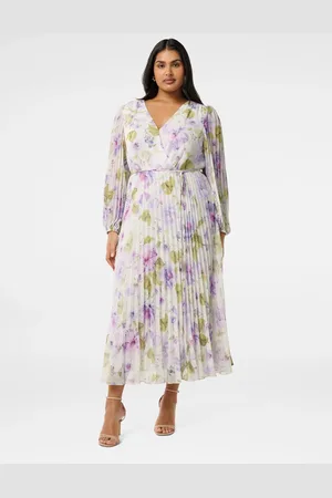 Forever New Phillipa Curve Pleated Midi Dress44