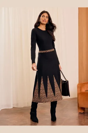 Love & Roses Chevron Long Sleeve Knitted Midi Dress44