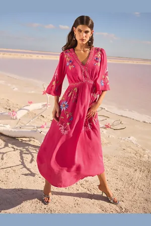 Love & Roses Embroidered V-Neck Angel Sleeve Midi Dress44