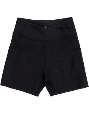Danskin Ribbed High Waist V-Shape Waistband Black Shorts8 - 10 år (128 - 140cm)
