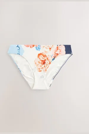 Next Bikinitrusser36