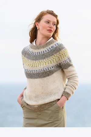 CELTIC & CO. Blue Float Stitch Yoke Donegal Jumperxsmall