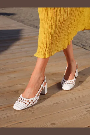 Linzi Sandria Handwoven Slingback Court Sandalseu39