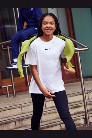 Nike Sportswear Boxy 100% Cotton T-Shirt12 - 13 år (152 - 158cm)