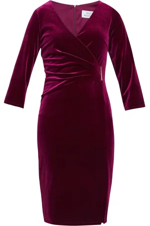 Gina Bacconi Rachael Velvet Kjole Med Guld Trim50